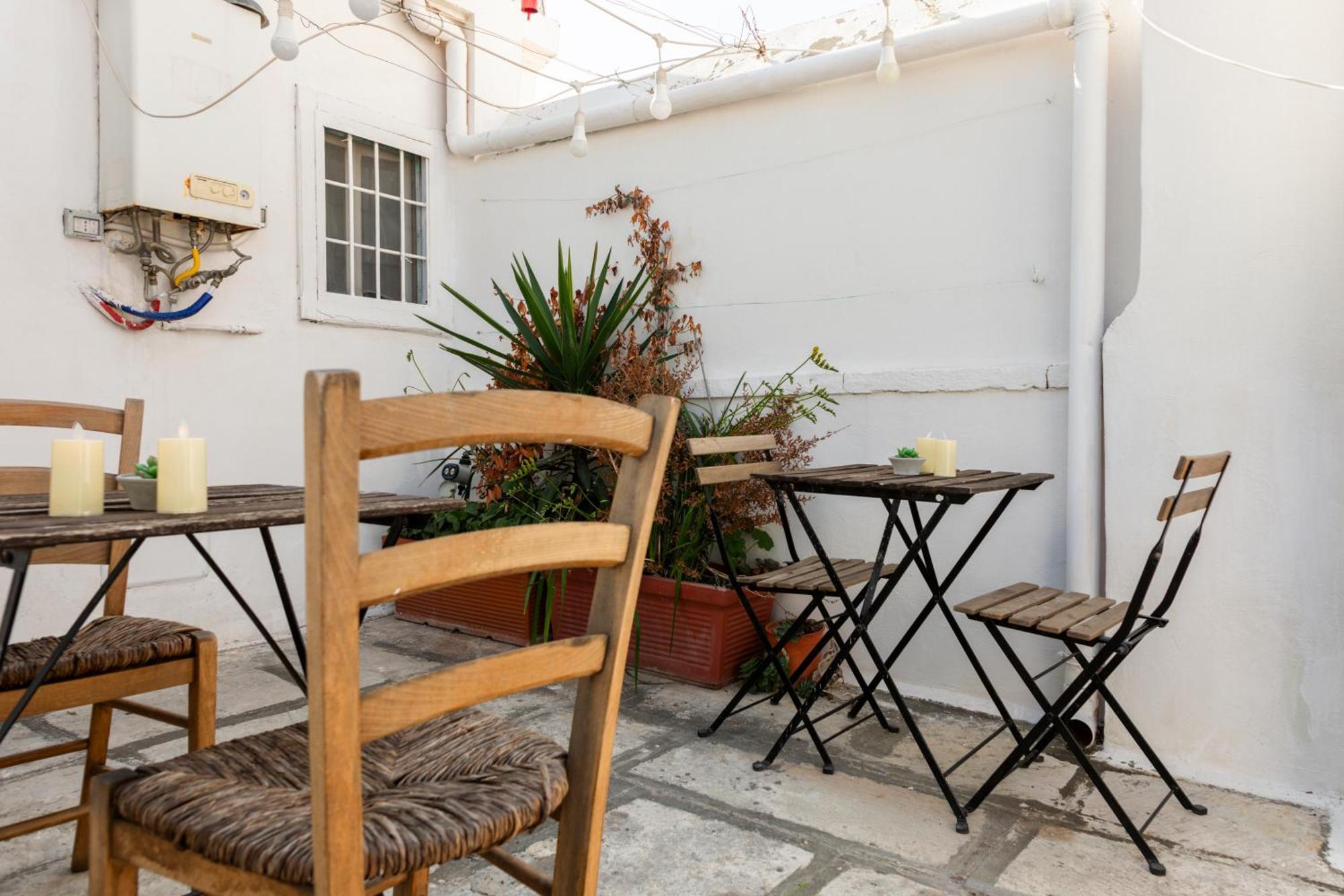 Bari Landlord 71 - Central Rooms Exterior foto