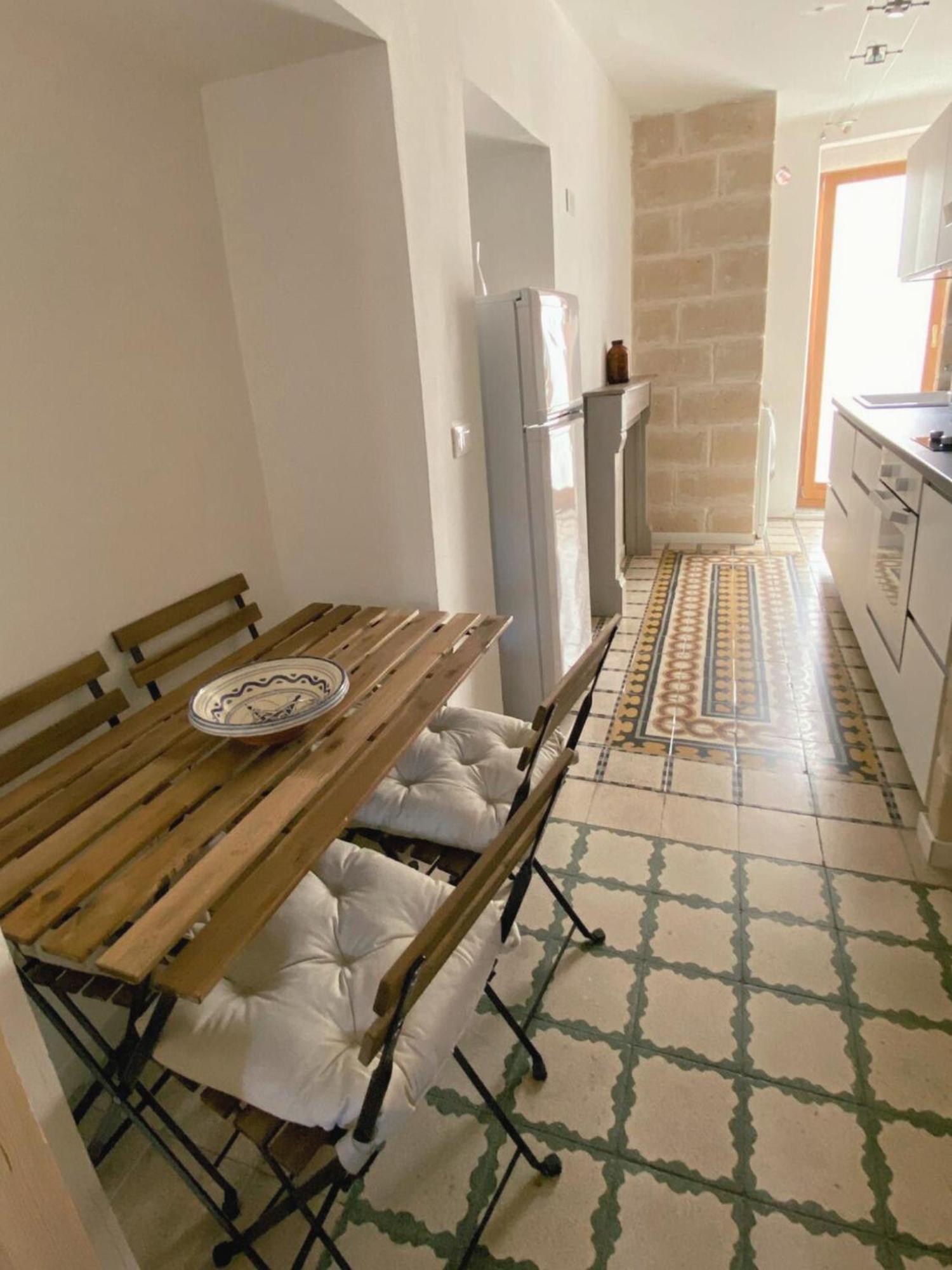 Bari Landlord 71 - Central Rooms Exterior foto